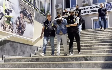 7 Yıllık Sır Perdesi Aralanıyor: Emine Özkaya Soruşturmasında Şok Gelişme - Parke Altından Çıkan Kan İzleri Seri Katil Şüphesini Gündeme Getirdi