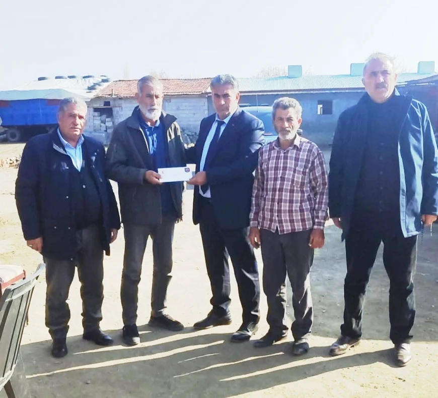 Şehidimiz Sefer Taş’ın aziz hatırası önünde bir kez daha saygıyla eğildik.