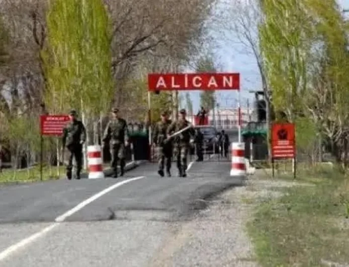 Türkiye, uzun bir süredir kapalı olan Ermenistan  sınırının yeniden açılmasını masaya koydu