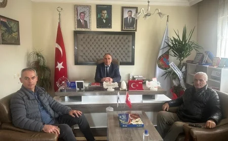 Iğdırlı İş İnsanı Güven Demirel’den Başkan Bülent Beklen’e Hayırlı Olsun Ziyareti