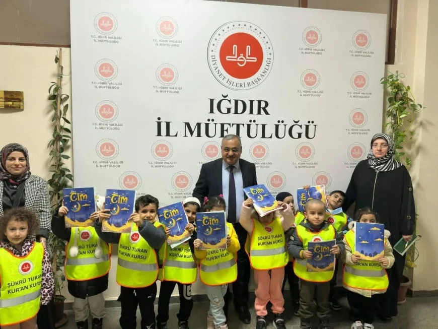 Şükrü Turan Kur’an Kursu’nun Minik Öğrencilerinden İl Müftüsü Zahit Demirel’e Anlamlı Ziyaret