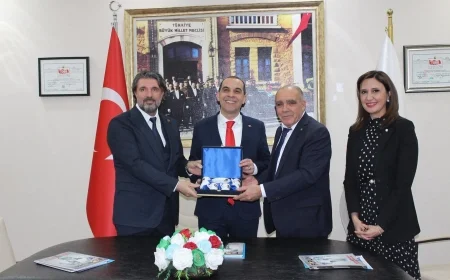 Iğdır Valisi M.Fırat Taşolar’dan Iğdır Ticaret ve Sanayi Odası’na Ziyaret