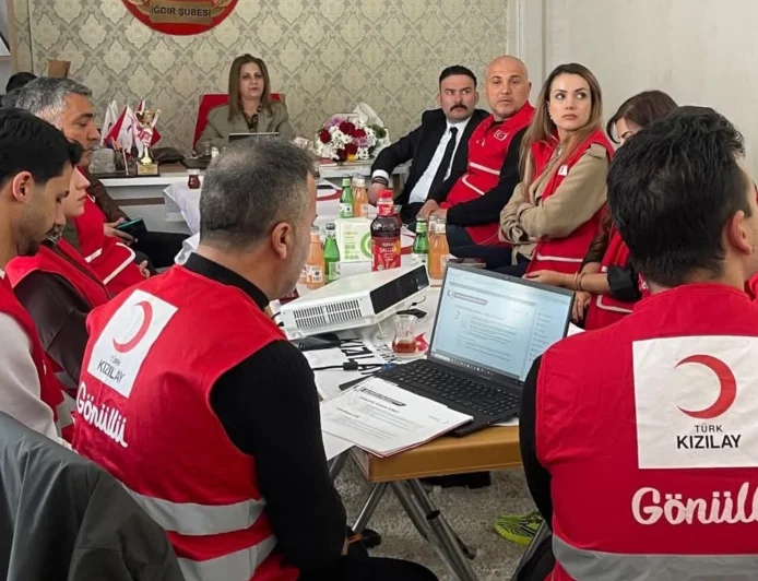 Türk Kızılay Iğdır Şubesi’nde Önemli Ziyaret ve Değerlendirme Toplantısı