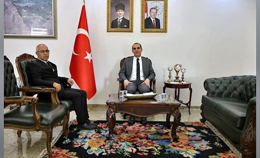 IĞDIR DOĞA KORUMA VE MİLLİ PARKLAR ŞUBE MÜDÜRÜ AZİZ DURAK, VALİ M. FIRAT TAŞOLAR’I ZİYARET ETTİ
